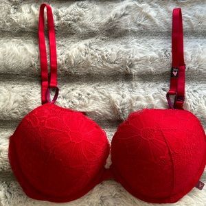 Victoria secret push up 36D red new with tags